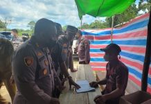 Kapolres Landak Tinjau Langsung Pelaksanaan Pilkades di Desa Keranji Mancal