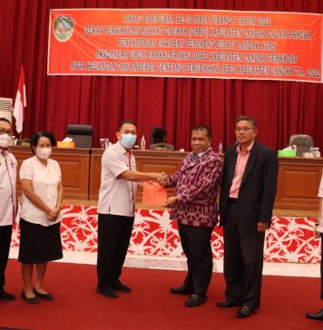 Eksekutif Tanggapi Pandangan Umum Fraksi DPRD Terhadap Nota Keuangan dan Raperda Perubahan APBD 2022