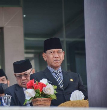 Peringatan HUT TNI ke 77, Wabup Ketapang Farhan Harapkan TNI Semakin Profesional