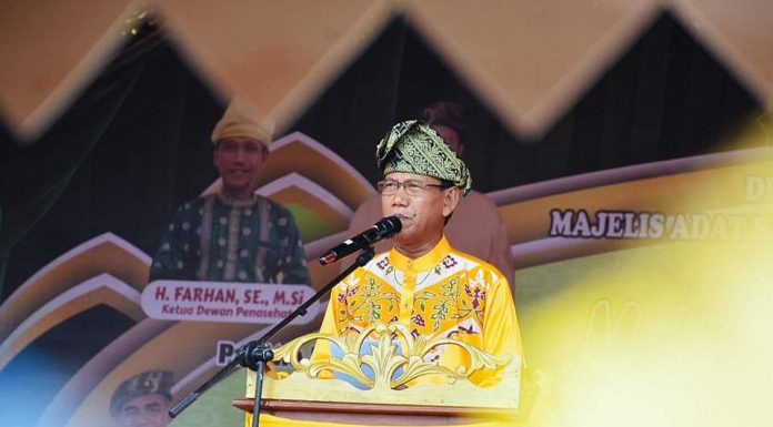 Wabup Ketapang Farhan Ajak Generasi Muda Terus Lestarikan Adat dan Budaya