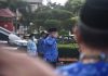 Penanganan Banjir Hingga Penggunaan Batik Daerah Menjadi Fokus Intuksi Sekda Ketapang Saat Pimpin Apel Pagi