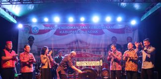 Festival Jonggan Meriahkan Hari Ulang Tahun Pemkab Landak ke 23