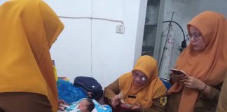 Temuan Bayi Perempuan Dalam Kardus Gegerkan Warga Rintis