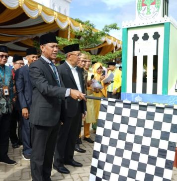 Pawai Ta’aruf Semarakan MTQ ke XXX Tingkat Provinsi Kalbar di Ketapang