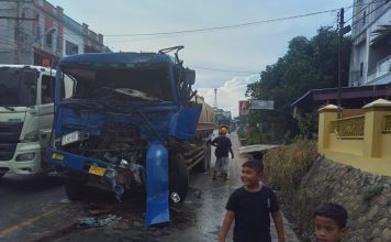 Diduga Alami Rem Blong Truck Tangki CPO Ringsek Akibat Alami Kecelakaan