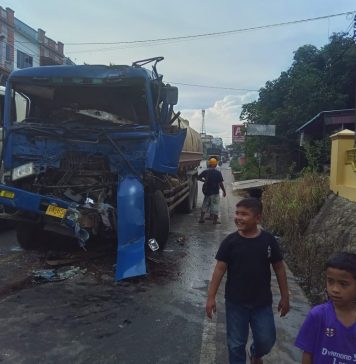 Diduga Alami Rem Blong Truck Tangki CPO Ringsek Akibat Alami Kecelakaan