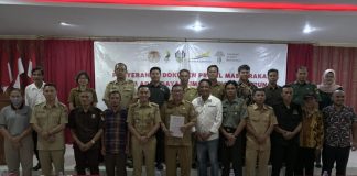 Masyarakat Dayak Simombong dan Belangin Serahkan Profil Hukum Adat