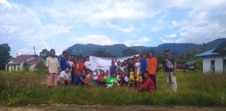 Masyarakat Desa Engkangin Diberikan Pelatihan Berkebun Dengan Metode Vertikultur