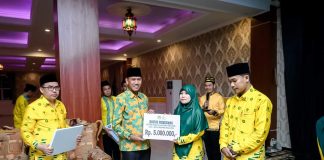 Pemkab Ketapang Beri Penghargaan Kepada Peserta dan Pelatih Kafilah Pada MTQ ke XXX