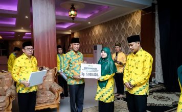 Pemkab Ketapang Beri Penghargaan Kepada Peserta dan Pelatih Kafilah Pada MTQ ke XXX