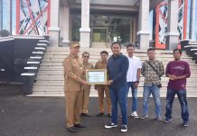 Apresiasi Keterbukaan Informasi Publik AJK Beri Penghargaan Kepada Pemkab Ketapang