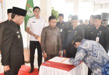 Wabup Ketapang Farhan Lantik Ratusan Kepala Sekolah Isi Kekosongan Jabatan