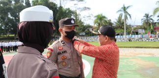 Pimpin Apel Gelar Pasukan Ops Lilin Kapuas 2022, Pj Bupati Landak Minta Personel Jalankan Tugas Dengan Tanggung Jawab