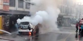 Diduga Bawa BBM Dalam Jerigen, Mobil Minibus Terbakar