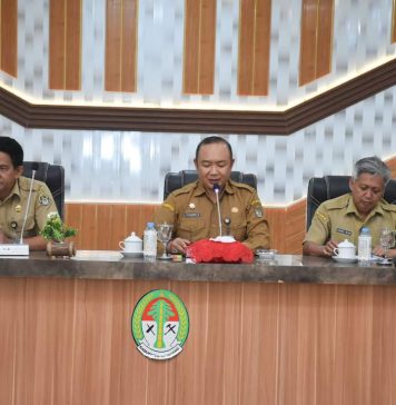 Pimpin Rapat Konsolidasi, Sekda Ketapang Ajak ASN Bekerja Sepenuh Hati