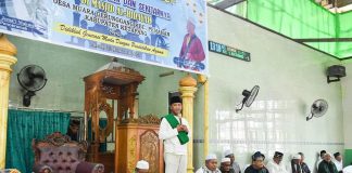 Wabup Ketapang Farhan Hadiri Pengajian Akbar Setepian Pawan di Desa Muara Gerunggang