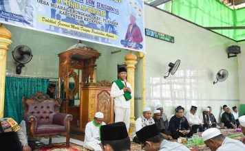 Wabup Ketapang Farhan Hadiri Pengajian Akbar Setepian Pawan di Desa Muara Gerunggang