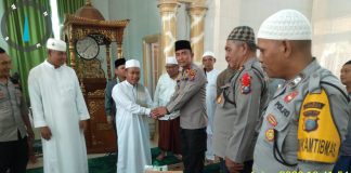 Patut Ditiru, Waka Polres Labusel Beri Santunan Kepada Sejumlah Anak Yatim