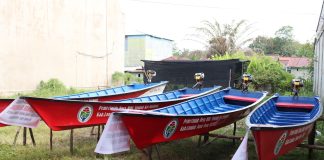 Rawan Banjir, Empat Dusun di Hilir Tengah Ngabang Terima Bantuan Perahu Evakuasi