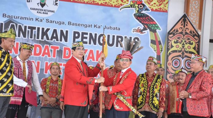 Heronimus Tanam Jabat Ketua DAD Ketapang Periode 2022-2027, Ini Pesan Bupati Ketapang