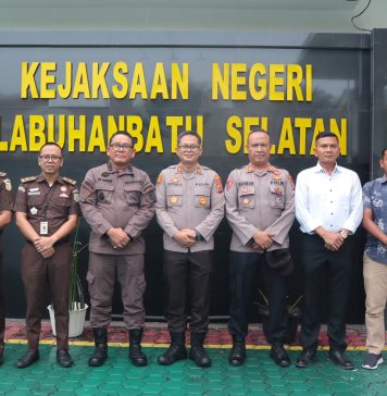 Jalin Silaturahmi, Kapolres Kunjungi Kejaksaan Negeri Labusel