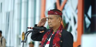 Pemkab Ketapang Gelar Upacara Bendera Peringatan HUT ke 66 Pemprov Kalbar