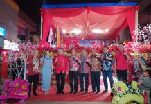 Puncak Perayaan Imlek di Ngabang Berlangsung Meriah
