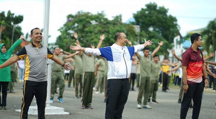 Jalin Sinergisitas TNI Polri dan Pemda Ketapang Melalui Senam Kesegaran Jasmani