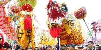 Naga dan Barongsai Sambangi Kantor Bupati Ketapang Jelang Cap Go Meh 2574