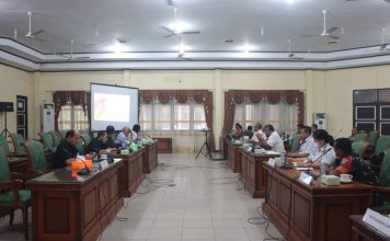 DPRD Landak Mediasi Persoalan Kemitraan Antara Petani Plasma Dengan PT IPM