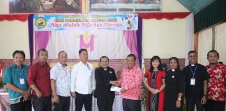 Heri Saman Buka Sidang IV Majelis Resort GKE Pahuman Tahun 2023