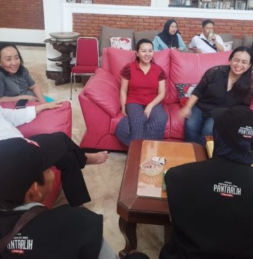 Pantarlih Datangi Karolin, Laksanakan Coklit Data Pemilih Pemilu 2024