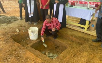 Sekda Landak Vinsensius Nilai Guru Adalah SDM Penting Dalam Lembaga Pendidikan
