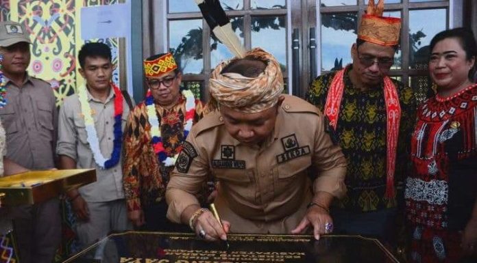 Sekda Ketapang Resmikan Gedung Polau Training Center KSP CU Semandang Jaya Simpang Hulu