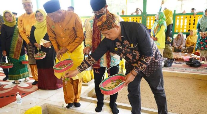 Sekda Laksanakan Ziarah Makam Keramat Sembilan Jelang Hari Jadi Ketapang Ke-605