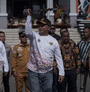 Atraksi Drumband GAP IPDN Rangkaian Kemeriahaan Hari Jadi Ketapang ke-605, Berhasil Bius Masyarakat