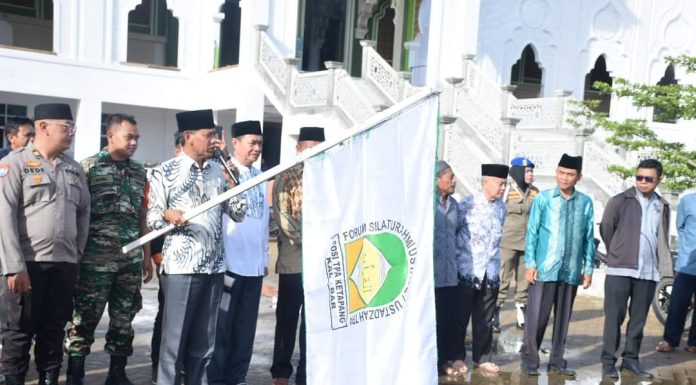 Pawai Ta’aruf Mobil Hias Dan Odong-Odong Sambut Bulan Suci Ramadhan di Ketapang