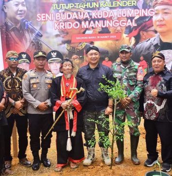 Sekda Ketapang Buka Kegiatan Seni Budaya Kudang Lumping di Tumbang Titi