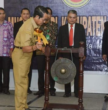 Asisten Setda Ketapang Buka Musyawarah Persekutuan Gereja Pentakosta Indonesia