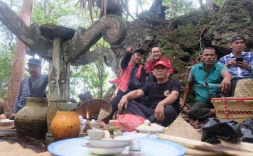Naki Panamukng Bukit Marang ke-100 Seni Budaya Dayak Yang Perlu Dilestarikan