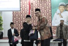 Nyenangkan Anak Umang, Wujud Kepedulian Pemkab Landak Bantu Warga Kurang Mampu