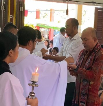 Samuel Hadiri Karnaval Rangkaian HUT ke-6 Pelindung Paroki Santo Yusuf Karangan
