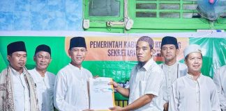 Masjid Al-Falah Delta Pawan Ketapang Terima Bantuan Dana Hibah