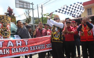 Pawai Budaya Meriahkan Rangkaian Naik Dango ke-38 di Kabupaten Landak