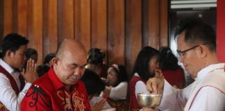 Unik, Misa Ekaristi Naik Dango Ke -38 Kabupaten Landak Gunakan Bahasa Dayak