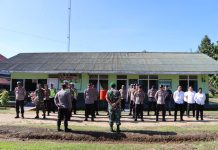 Apel Gabungan Personil Polres Landak dan Koramil Ngabang Tingkatkan Sinergisitas TNI Polri