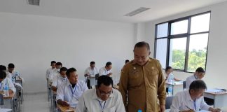 Sekda Ketapang Pantau Langsung Pelaksanaan Tes Tertulis Bacades