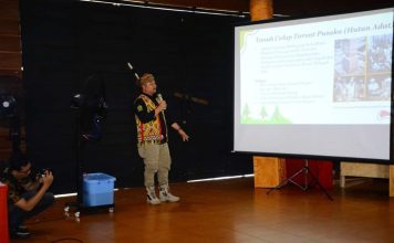 Sekda Ketapang Jadi Narasumber Seminar Nasional Pekan Gawai Dayak Ke XXXVII Provinsi Kalbar