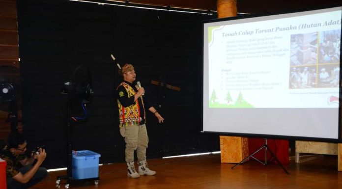 Sekda Ketapang Jadi Narasumber Seminar Nasional Pekan Gawai Dayak Ke XXXVII Provinsi Kalbar