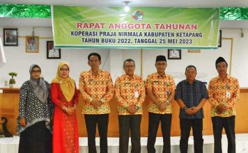 Staf Ahli Bupati Ketapang Buka RAT Koperasi Praja Nirmala